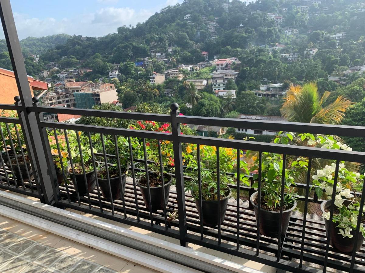 Luxury Apartment The Walkers Nest Kandy Exterior photo
